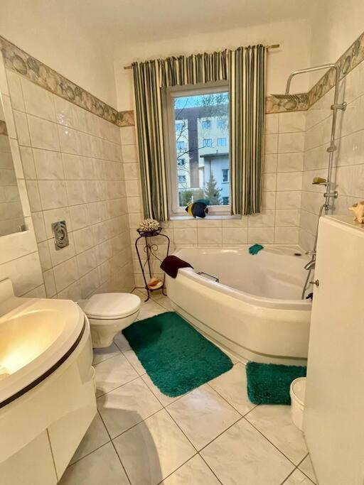 Beautiful Villa With Garden In Milanowek Dış mekan fotoğraf