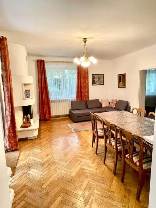 Beautiful Villa With Garden In Milanowek Dış mekan fotoğraf